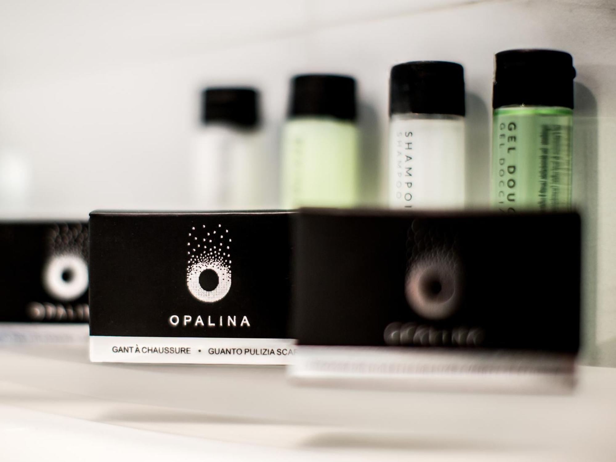Otl Gouverneur Sherbrooke Exteriör bild Opalina products